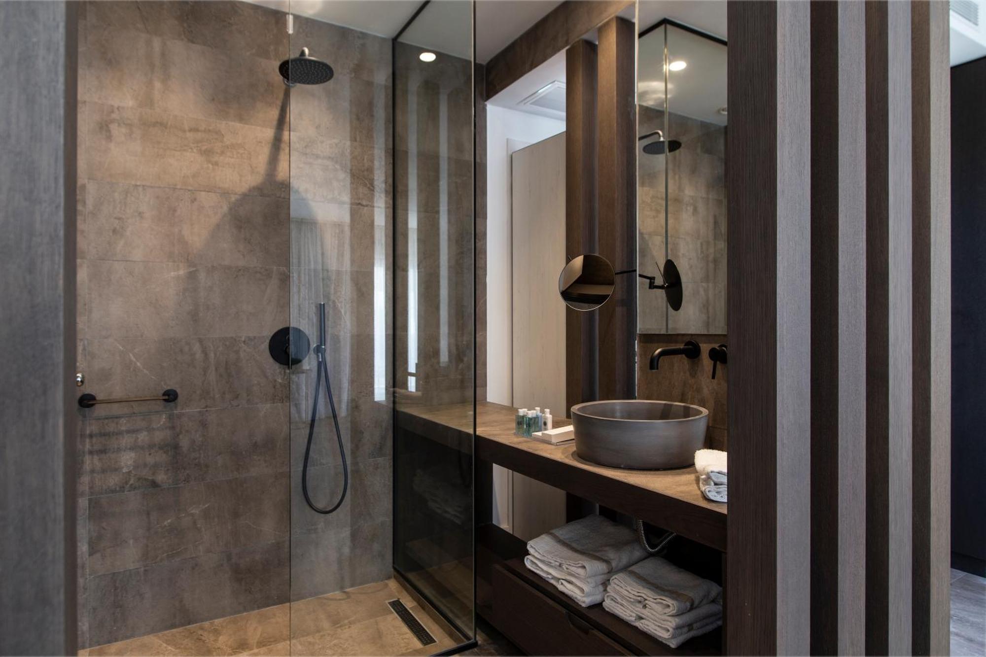 Suite de Luxe avec Piscine Commune